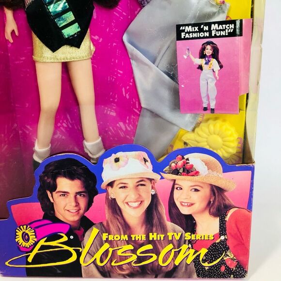 Vintage ‘93 Blossom Russo Doll NIB - Picture 3 of 15